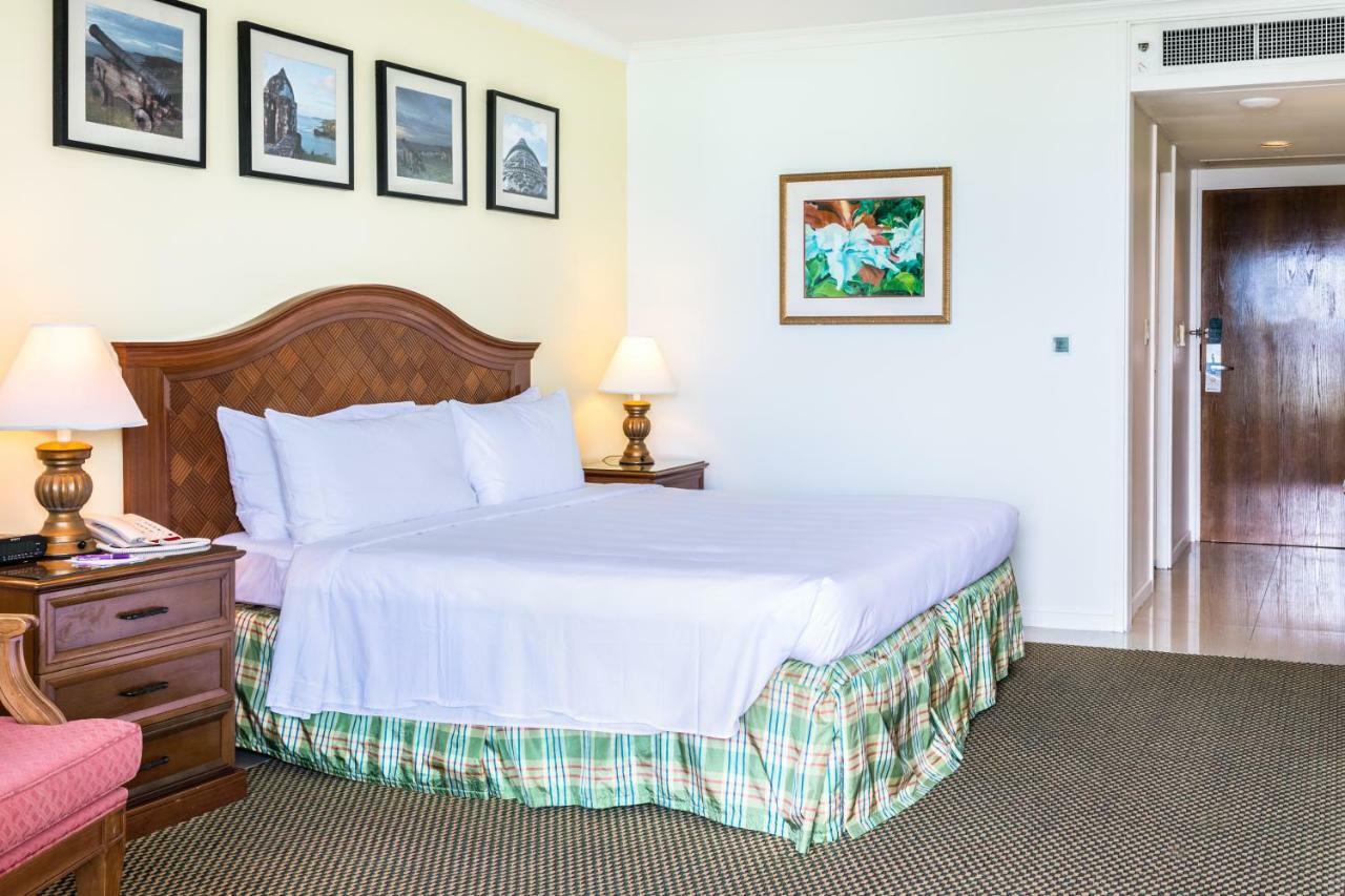 Pacific Star Resort & Spa Tamuning Extérieur photo
