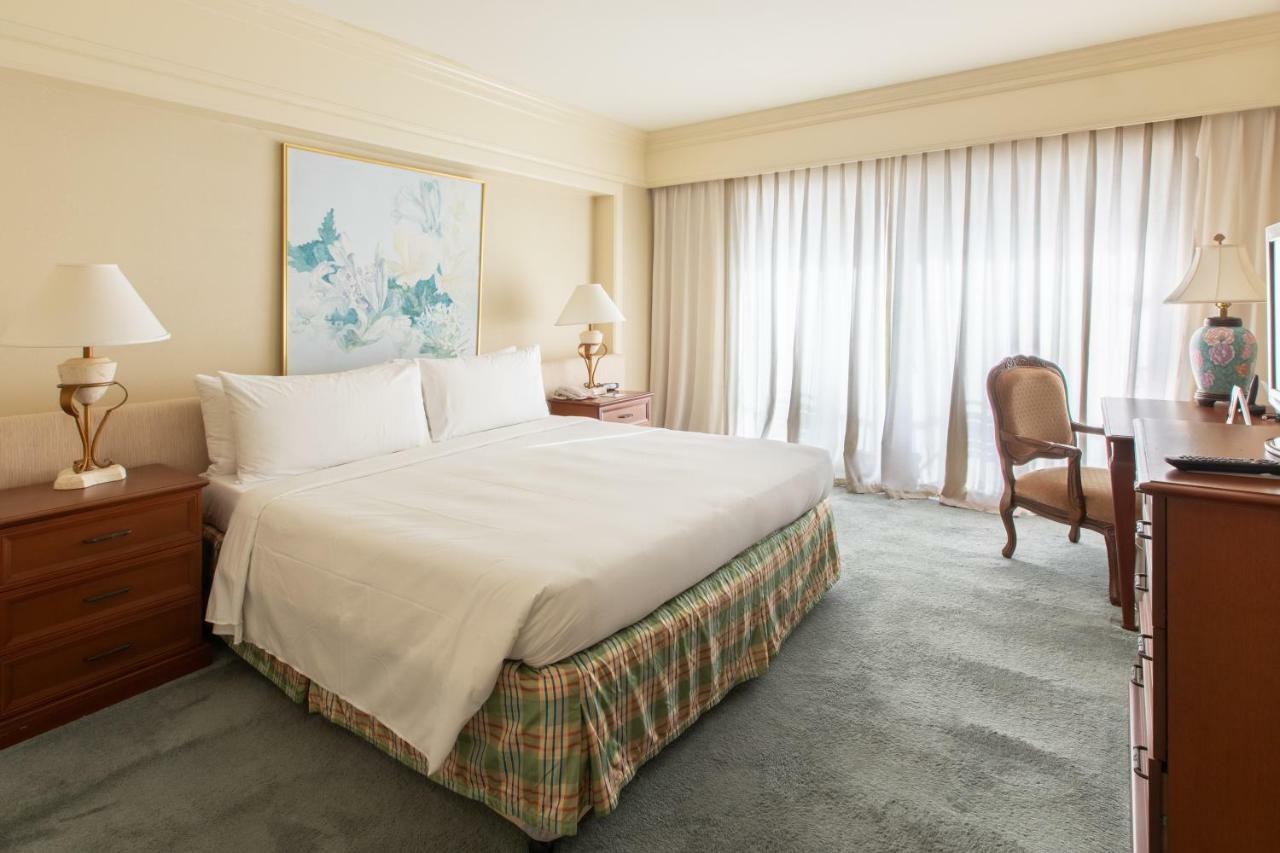Pacific Star Resort & Spa Tamuning Extérieur photo
